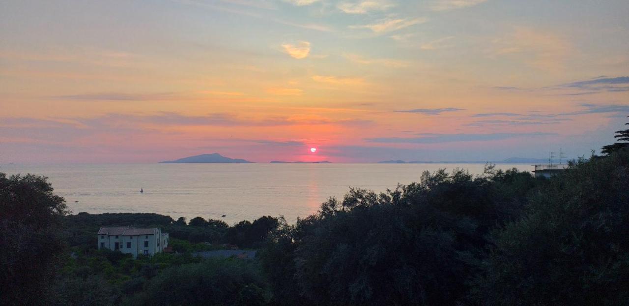 Apartment Regina Giovanna Sorrento Buitenkant foto